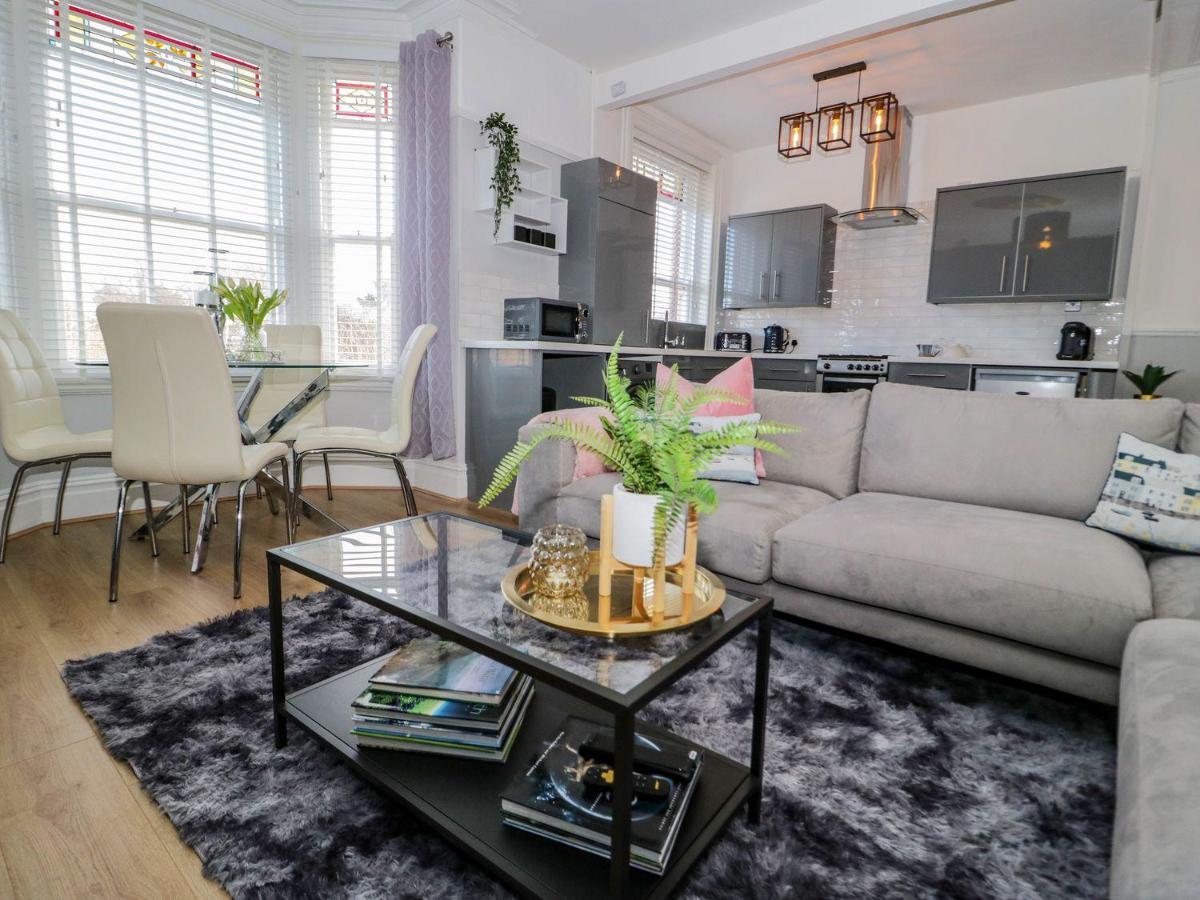 Cadnant Park Maisonette Конві Екстер'єр фото